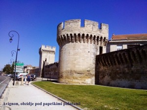 10_8_Avignonsko_obzidje