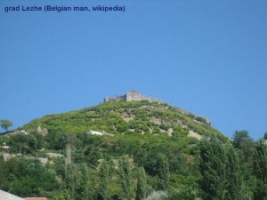 YU_11_Lezhë_Castle_Belgian_man_wiki